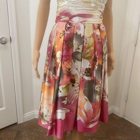 Adrianna Papel Occasions Dress Size 6 Silk Halter Backless Floral Pleated Sequin - Picture 4 of 12